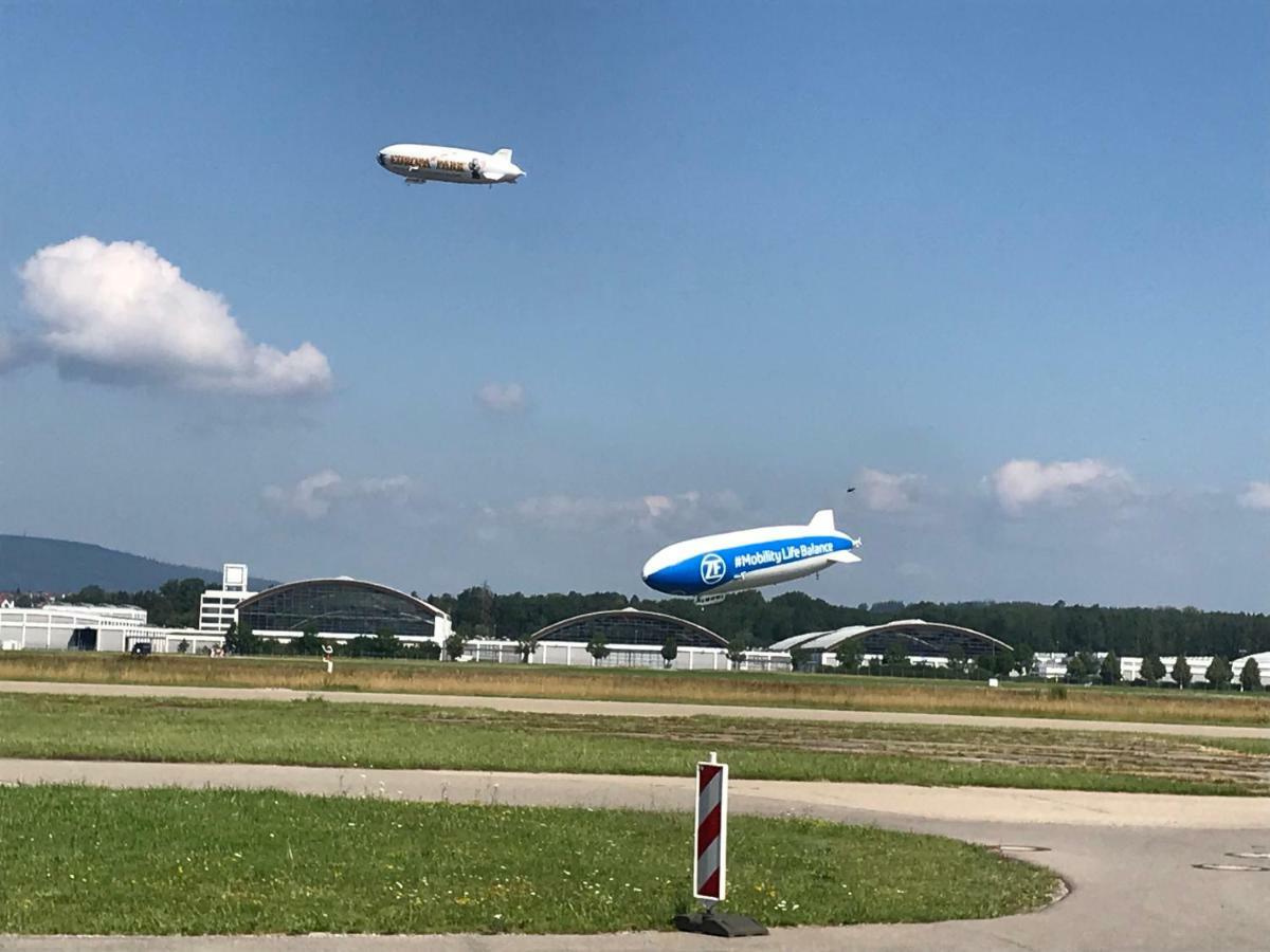 Ferienwohnung Am Zeppelin Hangar FDH Eksteriør bilde